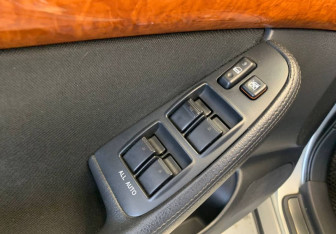 Подержанный автомобиль Toyota Avensis Sedan 2007 года (18 фото)