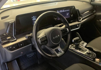 Подержанный автомобиль Kia Sportage 2024 года (13 фото)