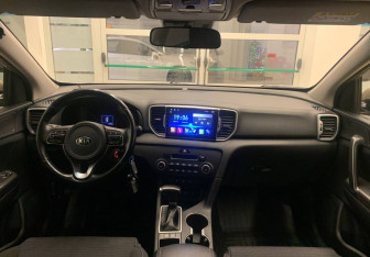 Подержанный автомобиль Kia Sportage 2017 года (12 фото)