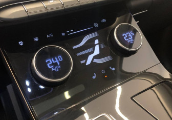 Подержанный автомобиль Exeed LX 2023 года (24 фото)