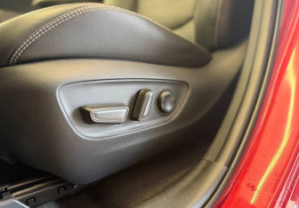 Подержанный автомобиль Toyota RAV4 2021 года (20 фото)