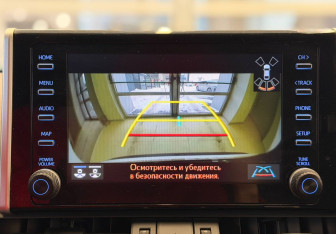 Подержанный автомобиль Toyota RAV4 2020 года (18 фото)