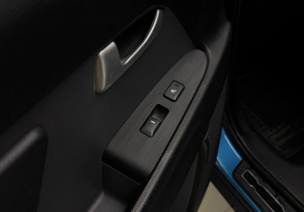 Подержанный автомобиль Kia Sportage 2012 года (20 фото)