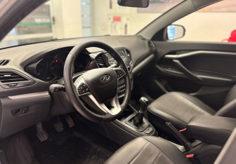 Подержанный автомобиль LADA (ВАЗ) Vesta Wagon 2021 года (14 фото)