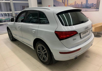 Подержанный автомобиль Audi Q5 2016 года (6 фото)