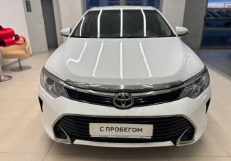 Подержанный автомобиль Toyota Camry Sedan 2017 года (2 фото)