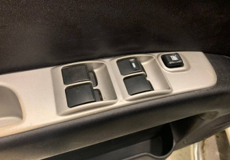 Подержанный автомобиль Mitsubishi L200 2014 года (17 фото)