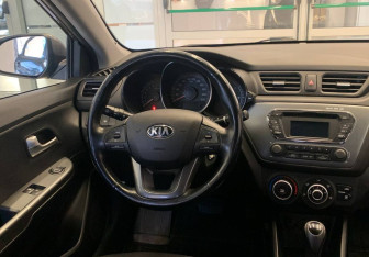 Подержанный автомобиль Kia Rio Sedan 2014 года (9 фото)