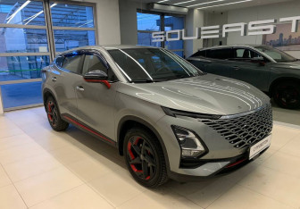 Подержанный автомобиль Omoda C5 2023 года (3 фото)