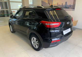 Подержанный автомобиль Hyundai Creta 2017 года (6 фото)
