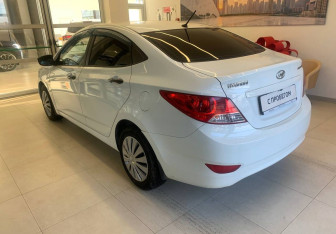 Подержанный автомобиль Hyundai Solaris Sedan 2013 года (6 фото)