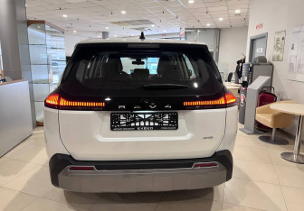 Новый Toyota RAV4 2025 (6 фото)