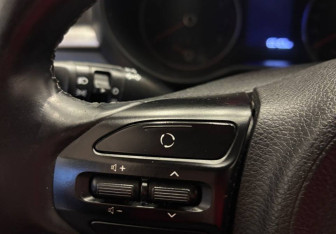 Подержанный автомобиль Kia Rio Sedan 2017 года (18 фото)