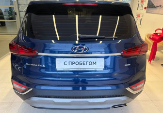 Подержанный автомобиль Hyundai Santa Fe 2018 года (5 фото)