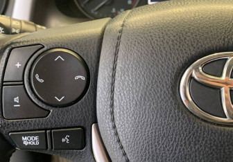 Подержанный автомобиль Toyota RAV4 2018 года (18 фото)