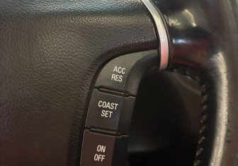 Подержанный автомобиль Mitsubishi Pajero 2007 года (23 фото)