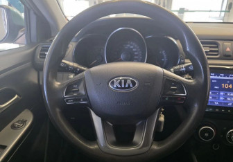 Подержанный автомобиль Kia Rio Sedan 2013 года (8 фото)