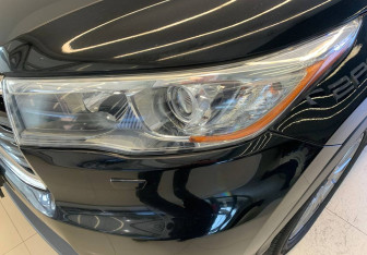 Подержанный автомобиль Toyota Highlander 2014 года (14 фото)