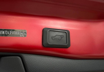 Подержанный автомобиль Toyota RAV4 2021 года (21 фото)