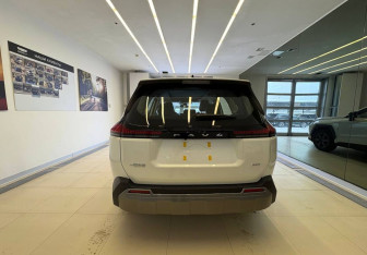 Новый Toyota RAV4 2025 (6 фото)